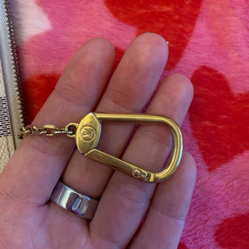 Louis Vuitton Key Pouch - Picture 12 of 14